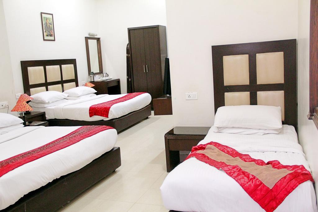 Hotel Prems Paradise Amritsar Pokoj fotografie